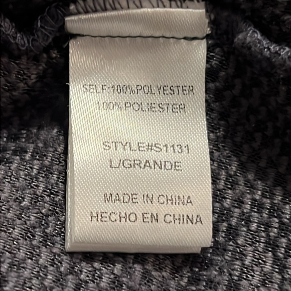 New with tag Charcoal GeeGee Sherpa quarter zip size L - Picture 3 of 3